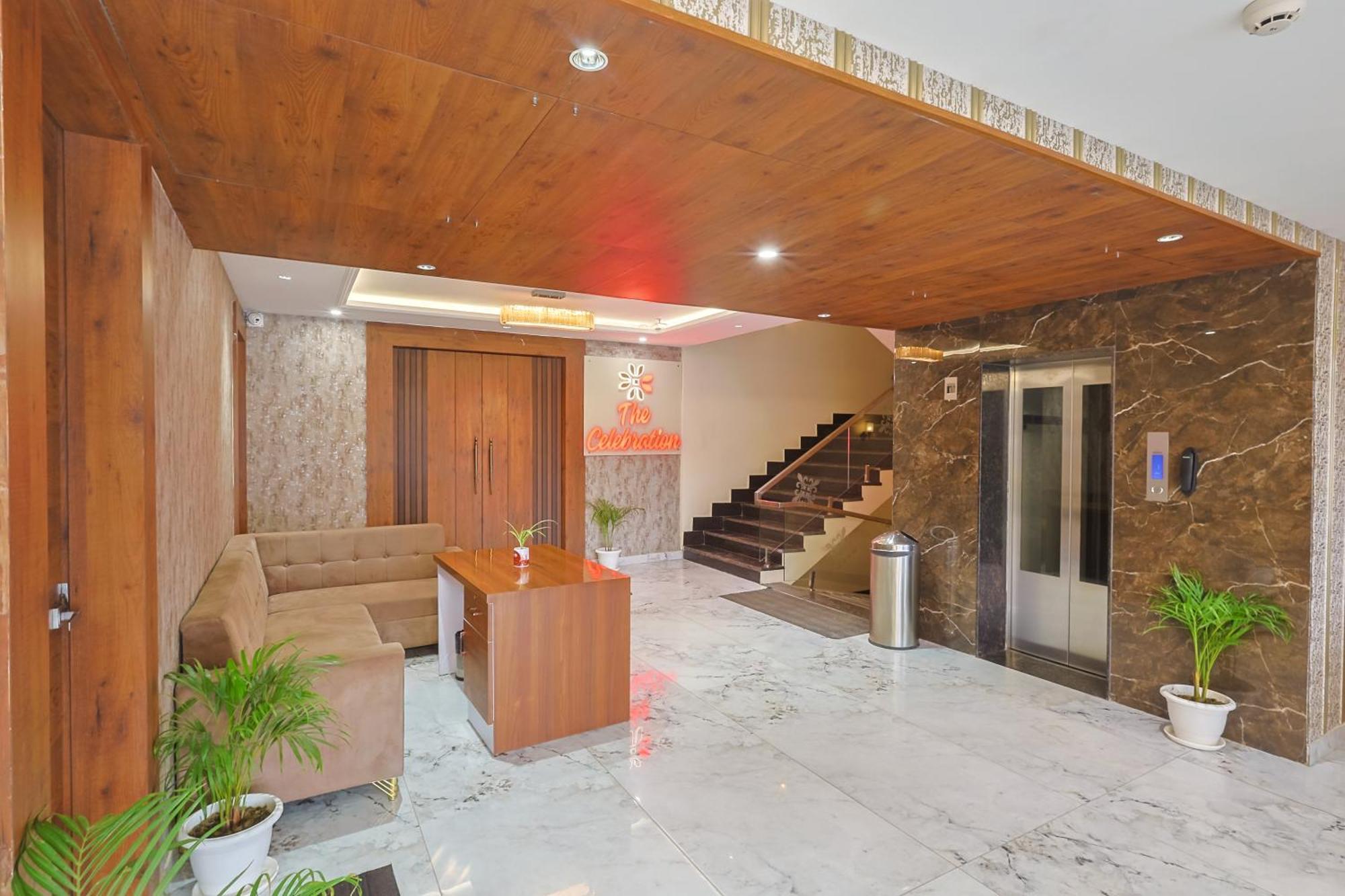 Fabhotel Vishwam Residency - Varanasi — Photos 1